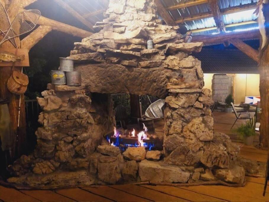Stonegate Lodge 2 Queen Beds Fast Wifi 50In Tv Salt Water Pool Room # 305 Юрика-Спрінгс Екстер'єр фото