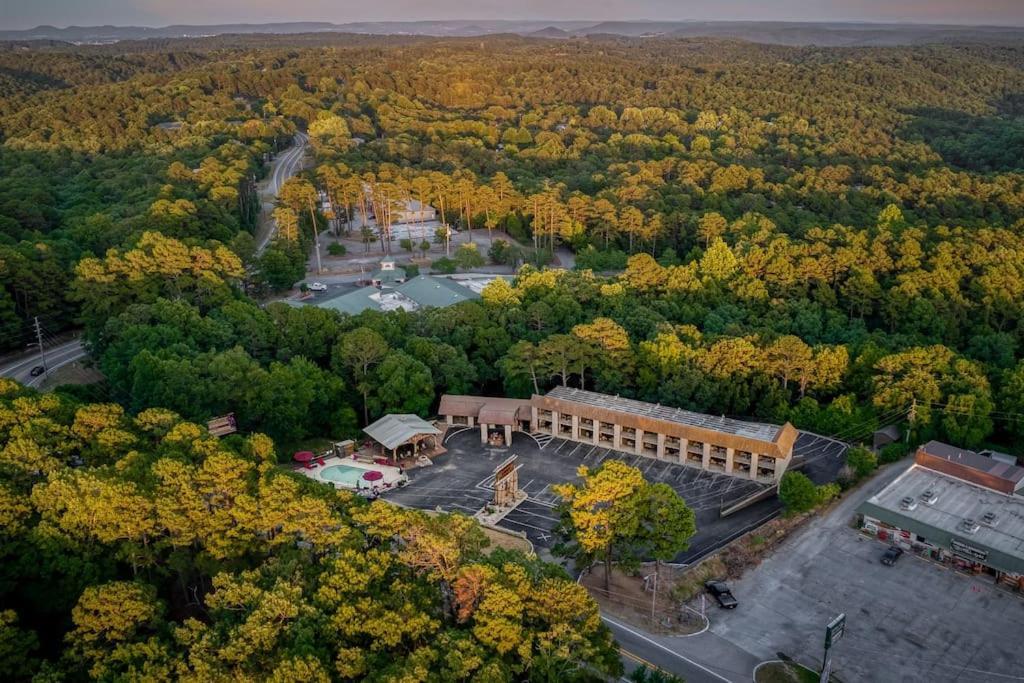 Stonegate Lodge 2 Queen Beds Fast Wifi 50In Tv Salt Water Pool Room # 305 Юрика-Спрінгс Екстер'єр фото