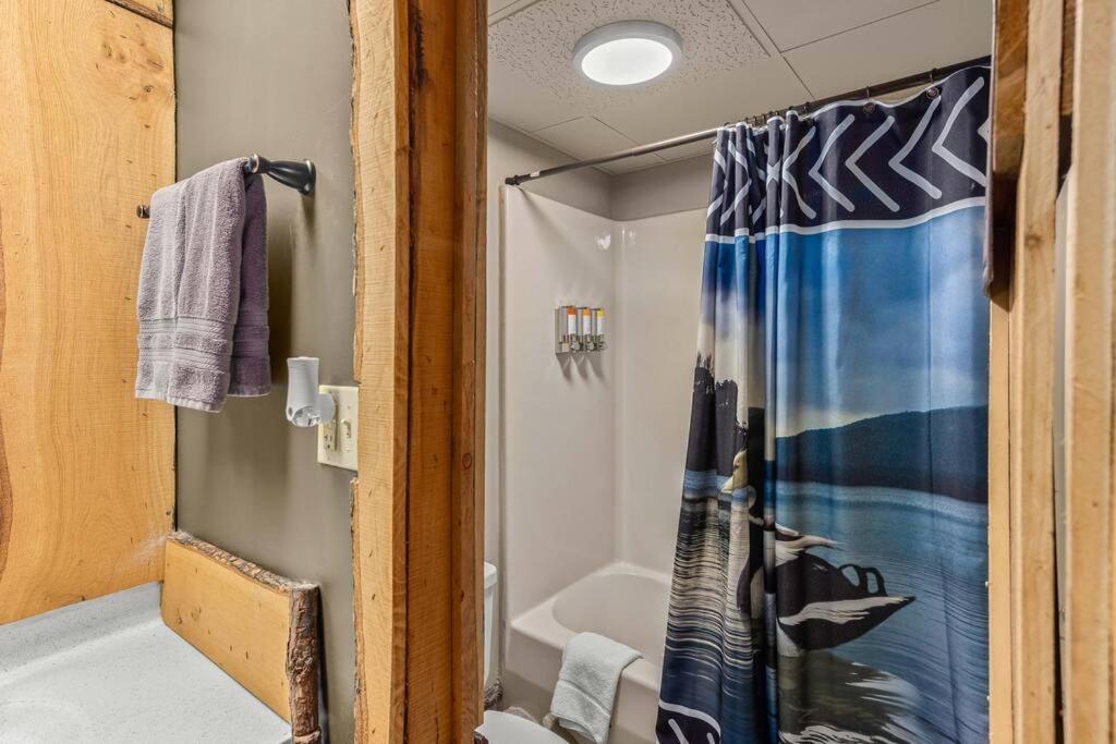 Stonegate Lodge 2 Queen Beds Fast Wifi 50In Tv Salt Water Pool Room # 305 Юрика-Спрінгс Екстер'єр фото